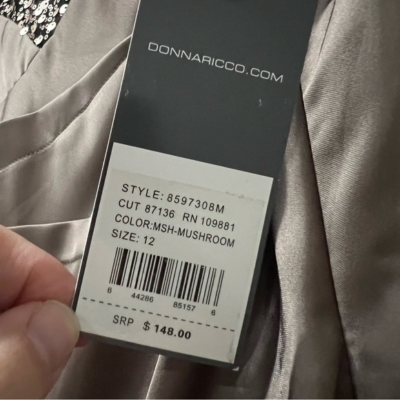 Donna Ricco 12 Taupe Ruched Sleeveless Sequin Detail Cocktail Dress NWT G - Picture 4 of 6